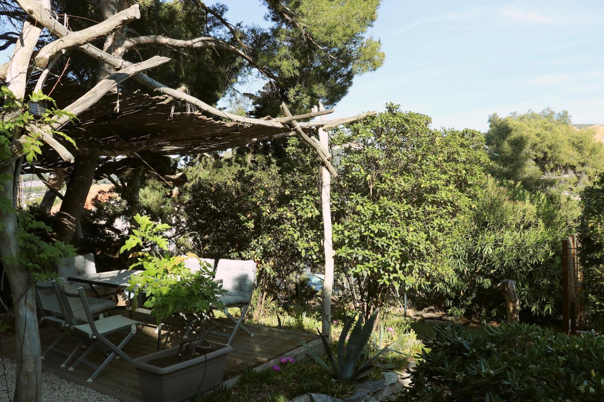 Appartements Avec Jardin Dans Villa Rocaille カシ エクステリア 写真